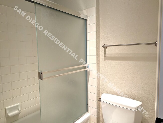 Building Photo - Welcome to your new retreat in the heart o...