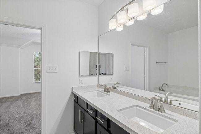 Building Photo - 82 W Twinvale Loop