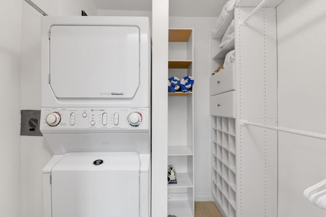 Building Photo - 935 Genter St