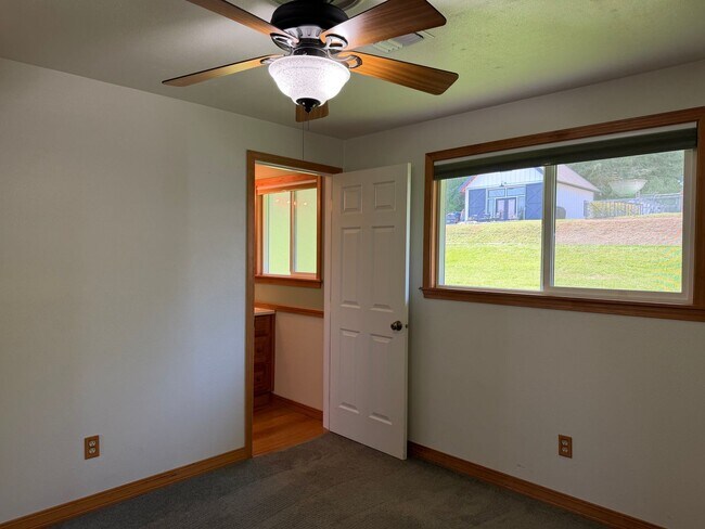 Building Photo - Harrington Lagoon Water View Home!