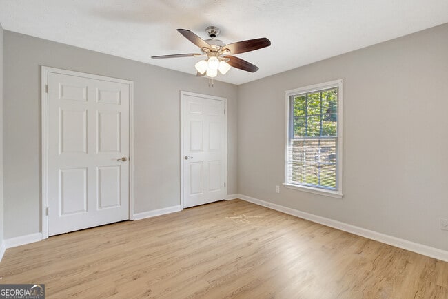 Building Photo - 125 Belle Dr