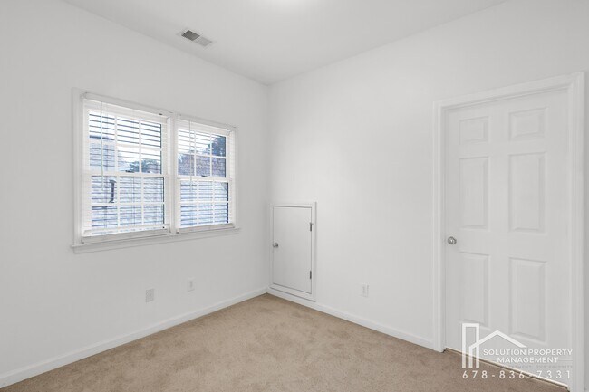 Building Photo - 1952 Barrett Knoll Ct NW