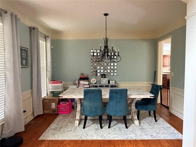 Building Photo - 1695 Montcliff Dr