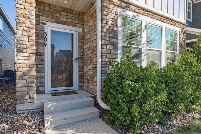 Building Photo - Anoka Detached Townhome