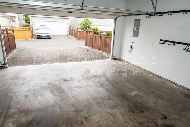 Building Photo - 1725 182nd St E