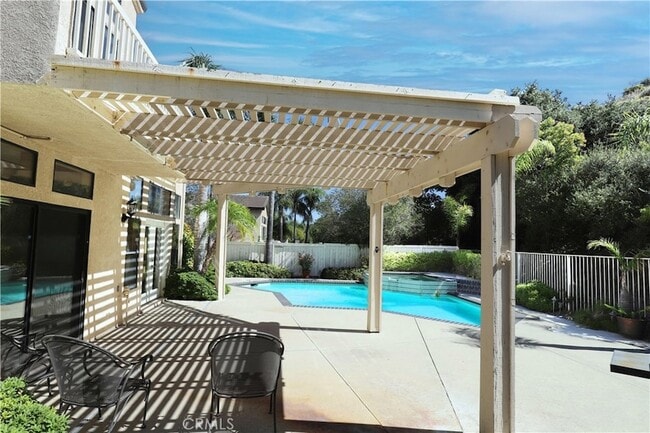 Building Photo - 2760 Hidden Hills Way W