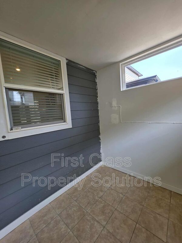 Building Photo - 2520 NW 131st St