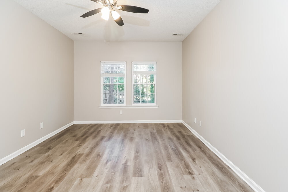 Building Photo - 7405 Chidley Dr