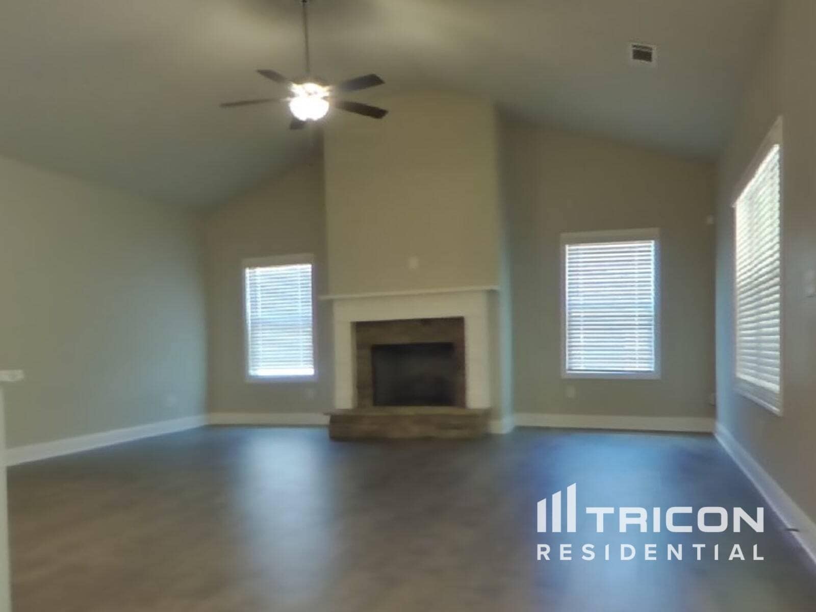 Building Photo - 8315 Loch Lomand Ln