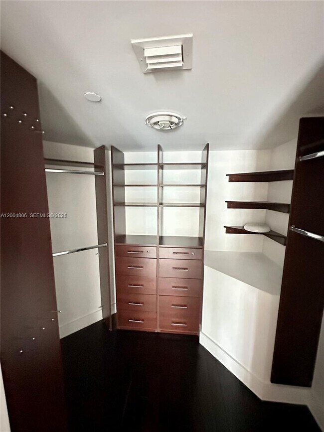 Building Photo - 350 S Miami Ave