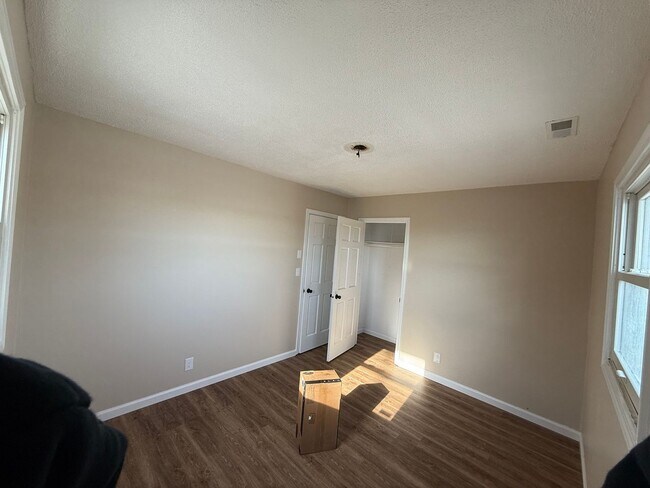 Building Photo - Charming Newly Remodeled 3-Bedroom Home!