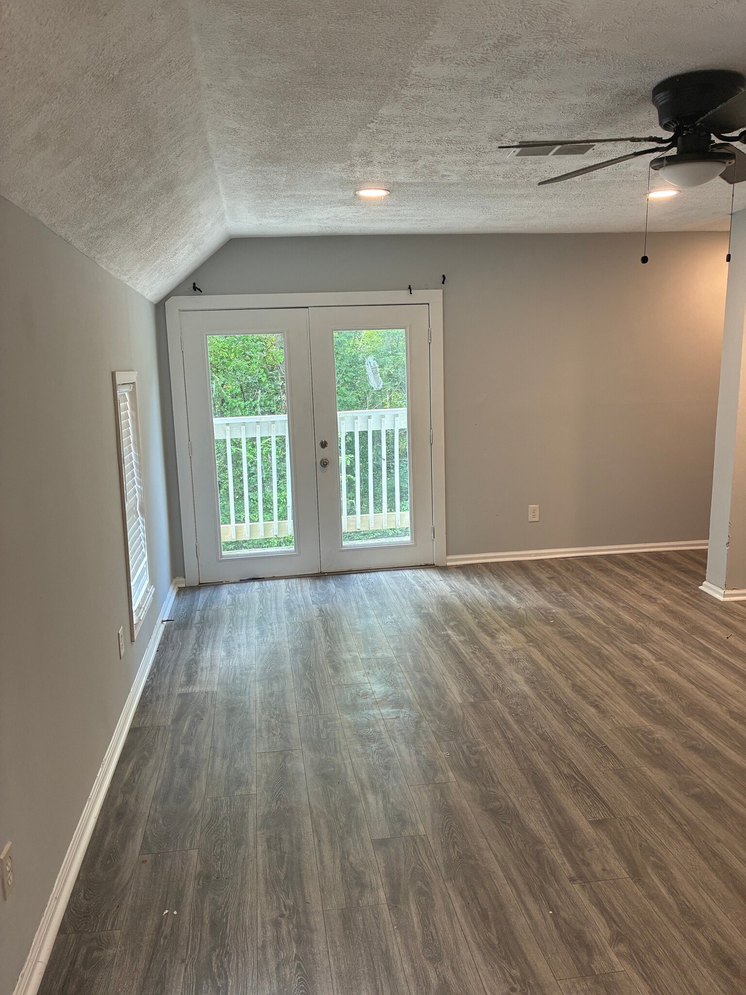 Building Photo - 3829 Northview Dr