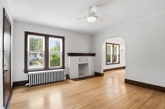 Building Photo - 707 Harrison St