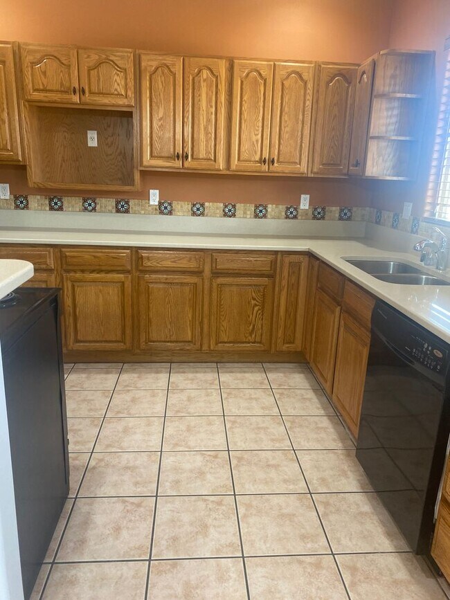 Building Photo - Beautiful home located in rio rancho