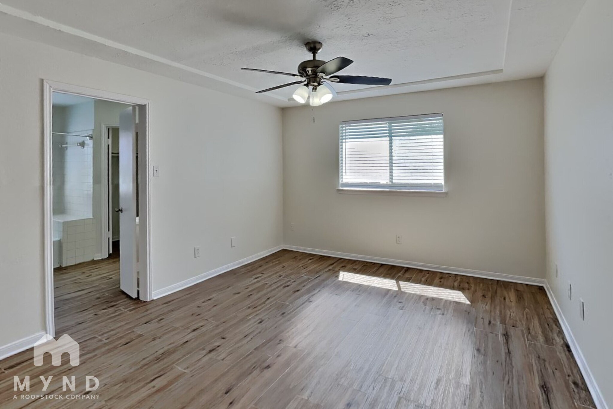 Building Photo - 15831 Pryor Dr