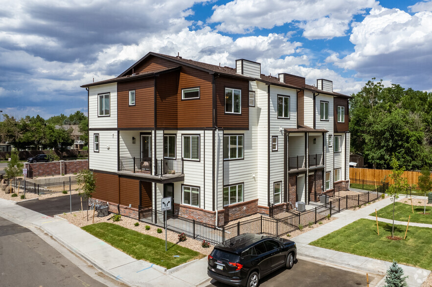 Primary Photo - Honey Creek Townhomes