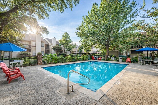 Building Photo - 10049 Westpark Dr