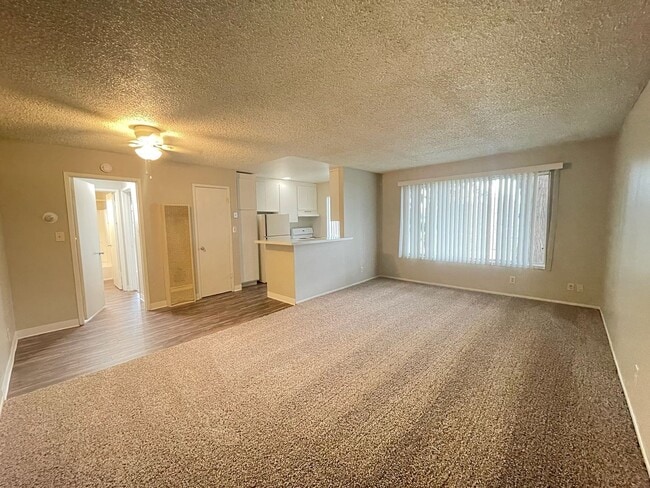 Building Photo - Upstairs Vallejo 1-Bedroom with Newer Carpet & On-Site Laundry