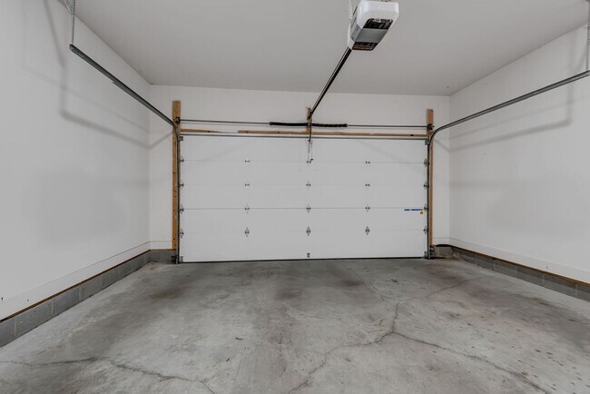 Building Photo - West Nashville Townhome