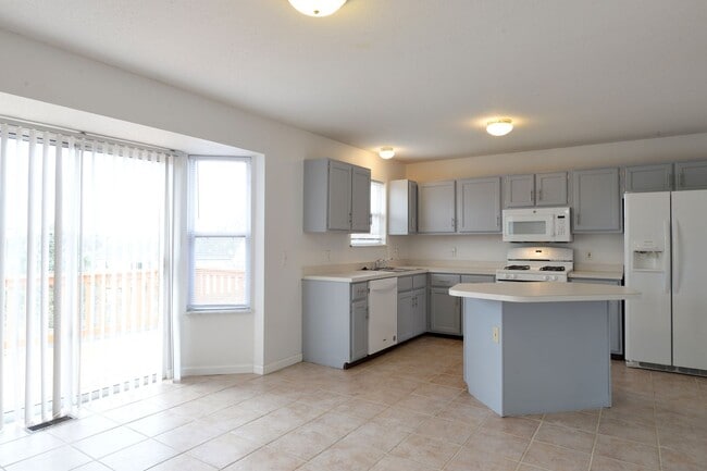 Building Photo - 4162 Whitehall Dr