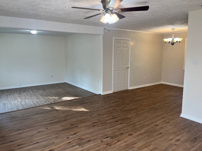 Building Photo - 3 Bedroom Home in Lee County for rent!