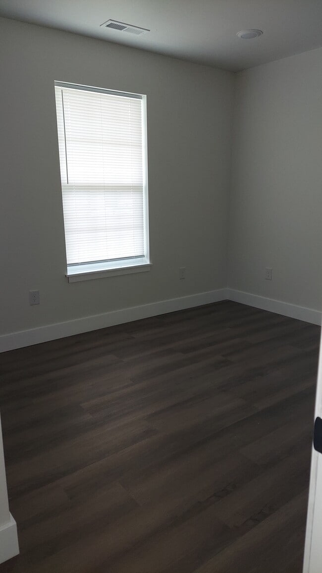 Building Photo - 1702 Prey Ct