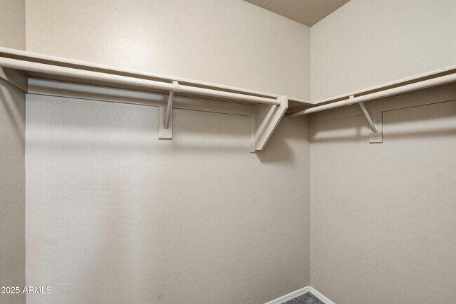 Building Photo - 3032 E Denim Trail