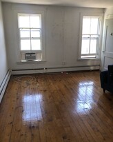 Building Photo - 204 Wooster St