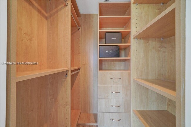 Building Photo - 8918 Garland Ave