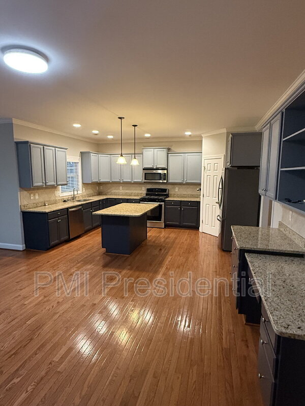 Building Photo - 14030 Wiley Cir