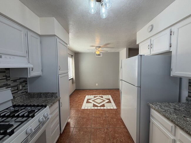 Building Photo - 5812 Brahma Dr NW