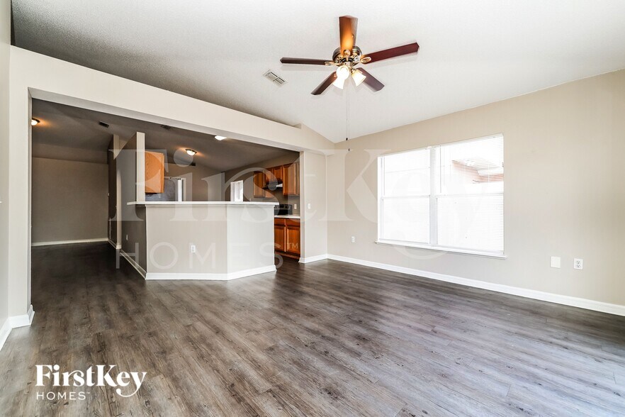 Building Photo - 10409 River Bream Dr