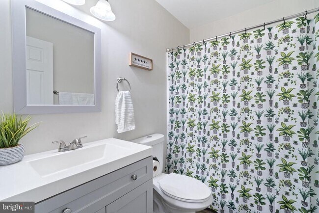 Building Photo - 5806 Shadbush Ct