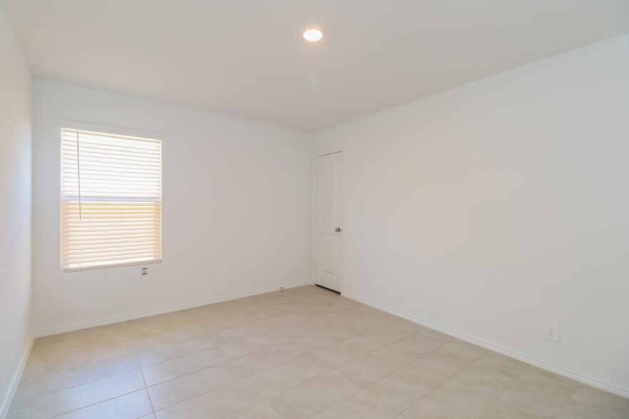 Building Photo - 3315 Beckwith Wy