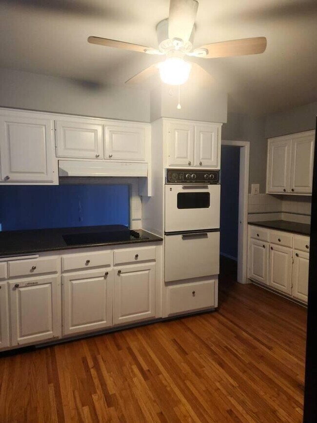 Building Photo - 2408 Cutler Ave NE