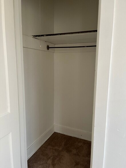 Master Bedroom Walk-In closet - 2328-2 E Carson St