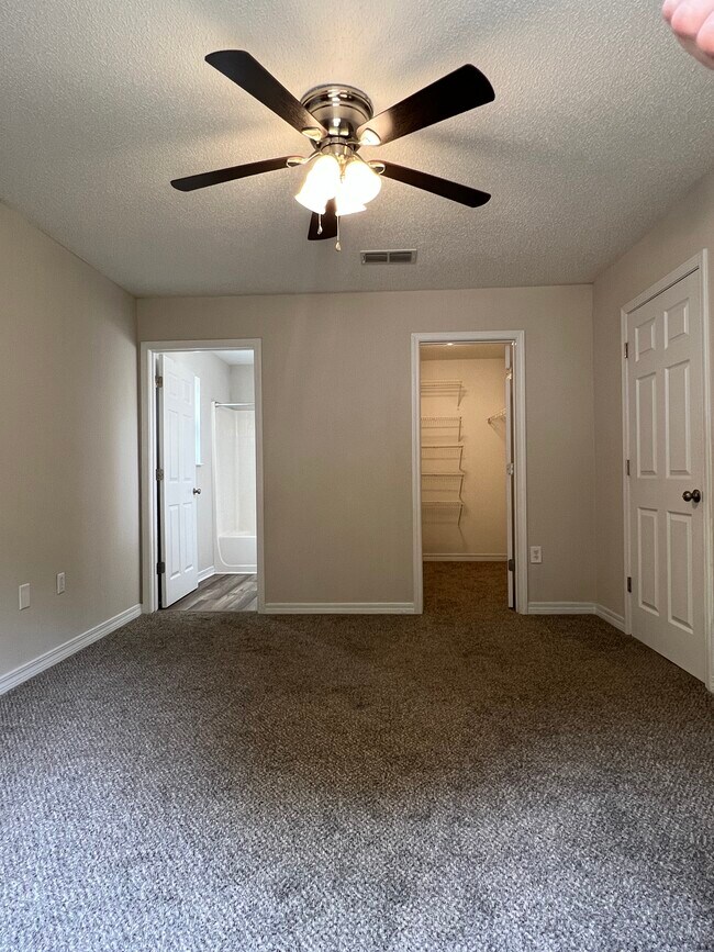 Master Bedroom Bathroom/Walk-in Closet View - 116 Cabana Way