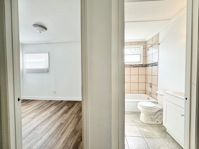 Building Photo - Updated 3 bedroom home convenient to 29