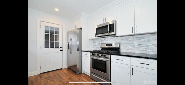 Building Photo - 24 Prescott St