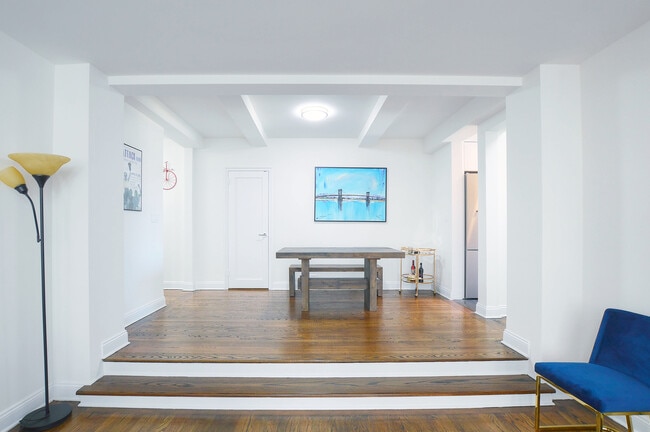 Building Photo - 20 Fifth ave-ev8E