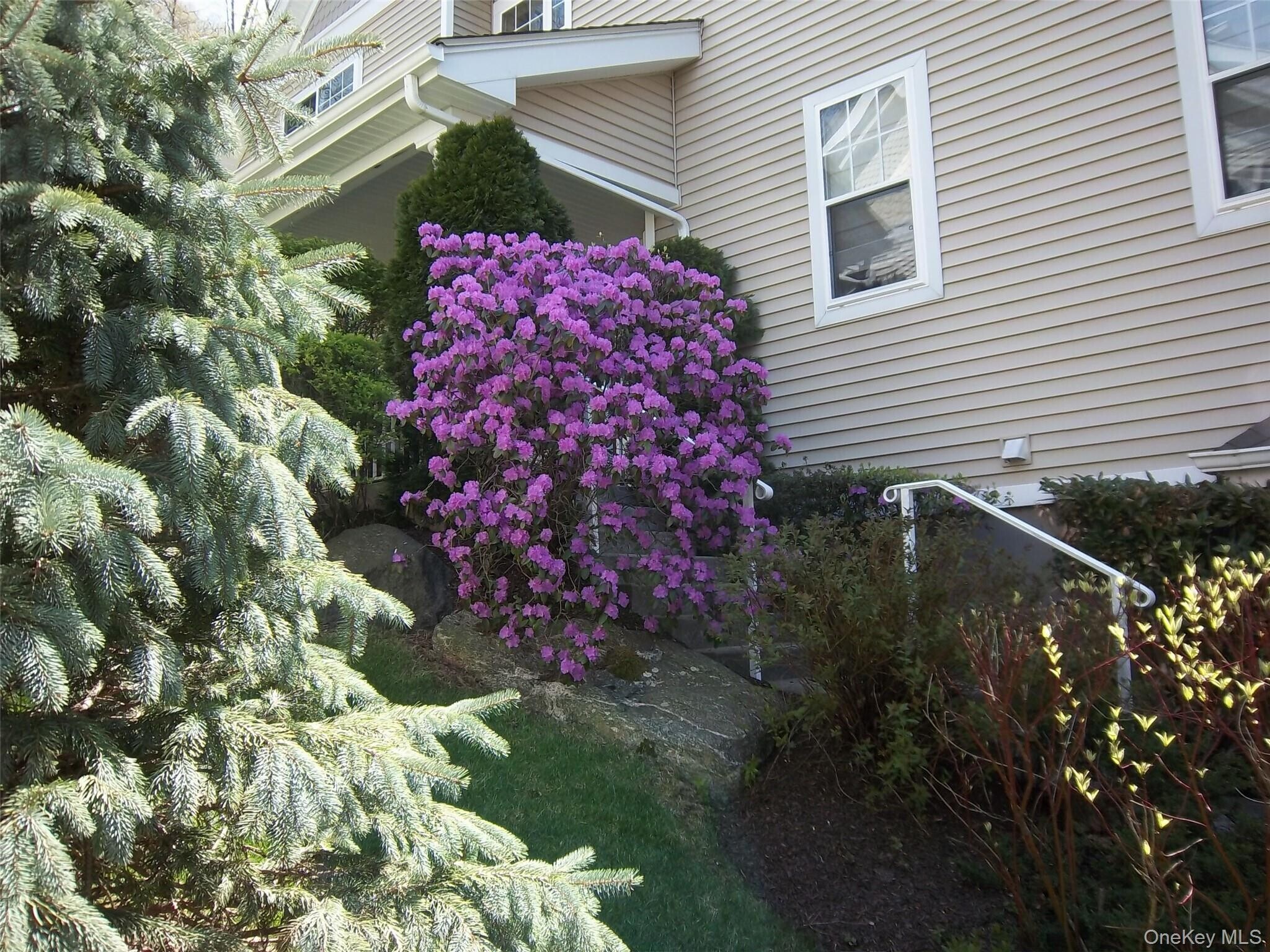 Building Photo - 36 Briarbrook Dr