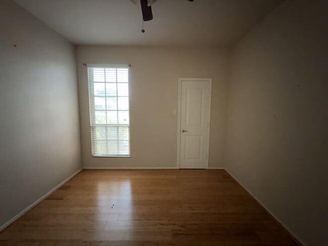 Building Photo - 2333 Cedarwood Dr