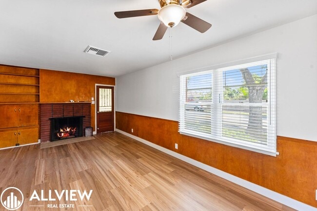 Building Photo - Stylishly Renovated Santa Ana Gem – 4-Bedroom Single-Story with Modern Upgrades & RV Parking