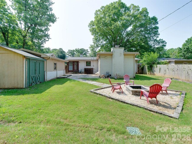 Building Photo - 3921 Sheffield Dr