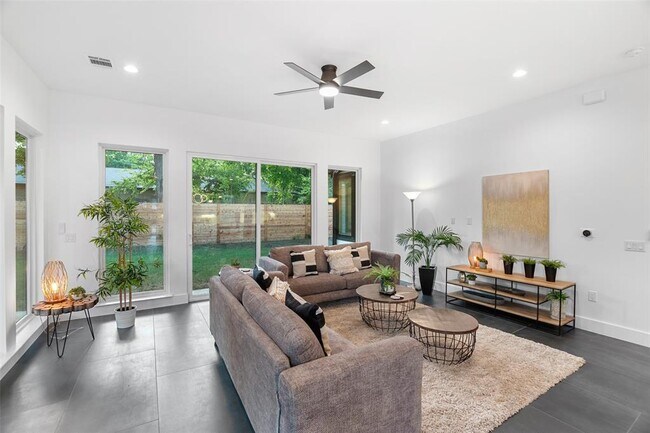 Building Photo - 6304 Middleham Pl