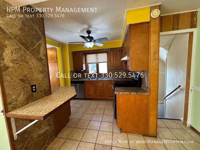 Building Photo - 3034 13th St NW