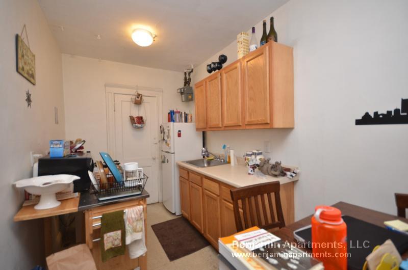 Building Photo - 1163 Boylston St