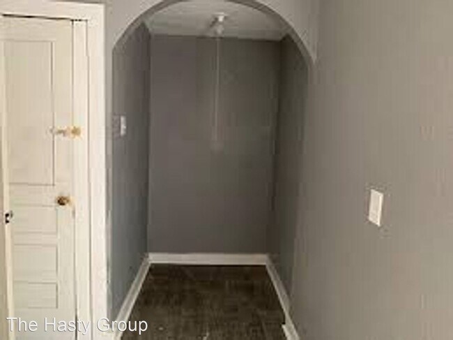 Building Photo - 2 br, 1 bath House - 1618 E 37th St