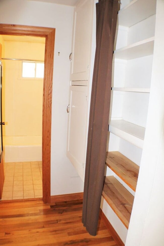 Building Photo - $1,250 | 2 Bedroom, 1 Bathroom Duplex | No...