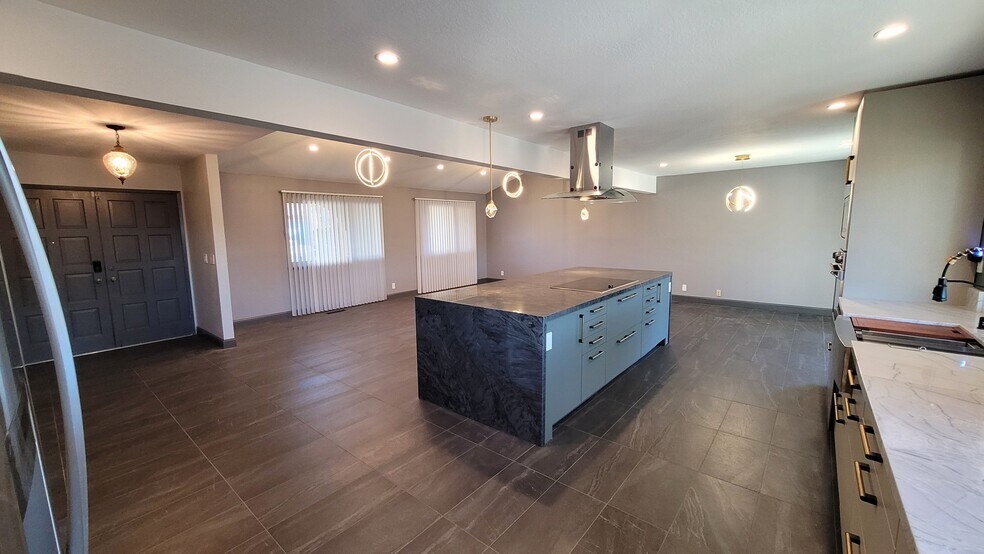 Building Photo - 108 Lexington Dr